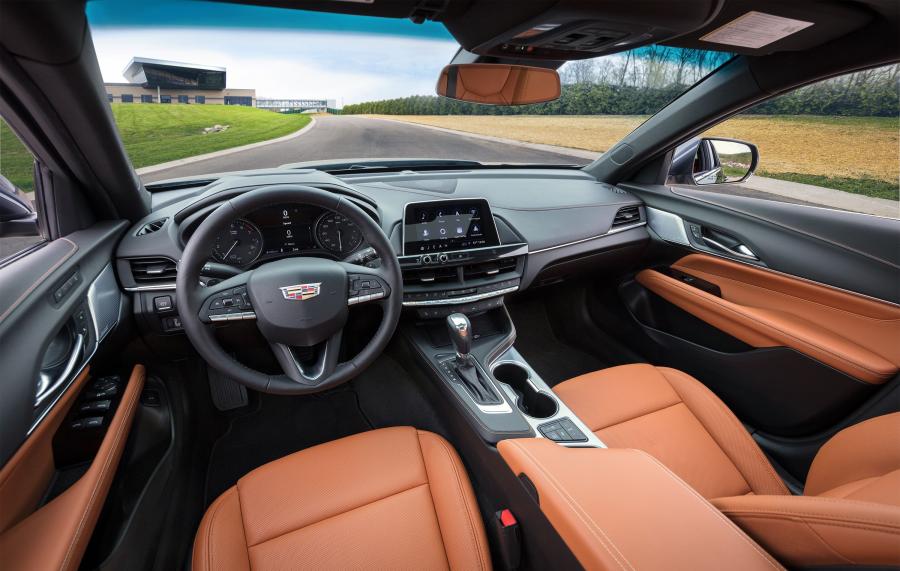 Торпедо Cadillac CT4 Premium Luxury 2019 года  (фото 5 из 28)